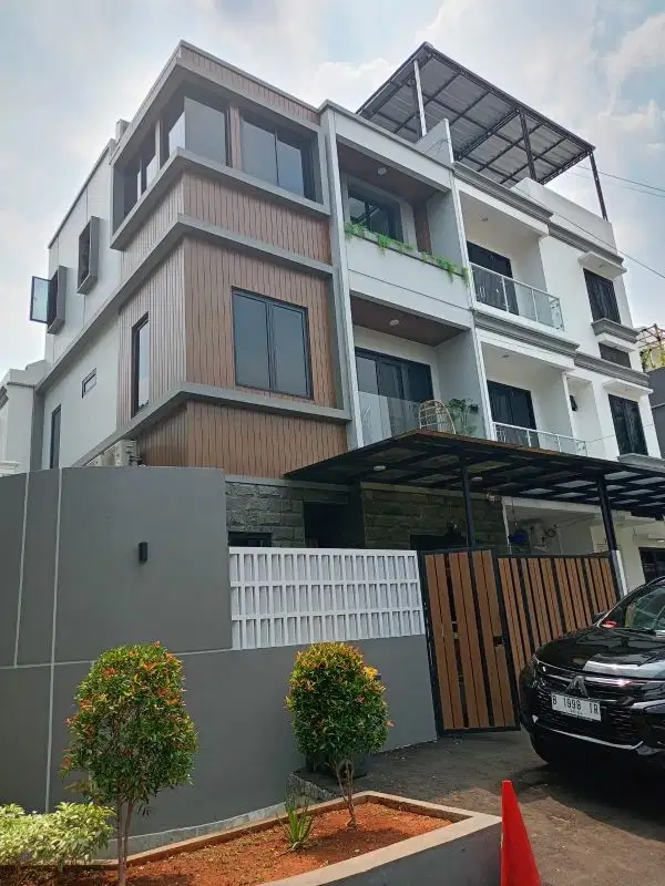 Dijual Rumah design mewah elegan 3 menit  letj Suparto jakarta pusat