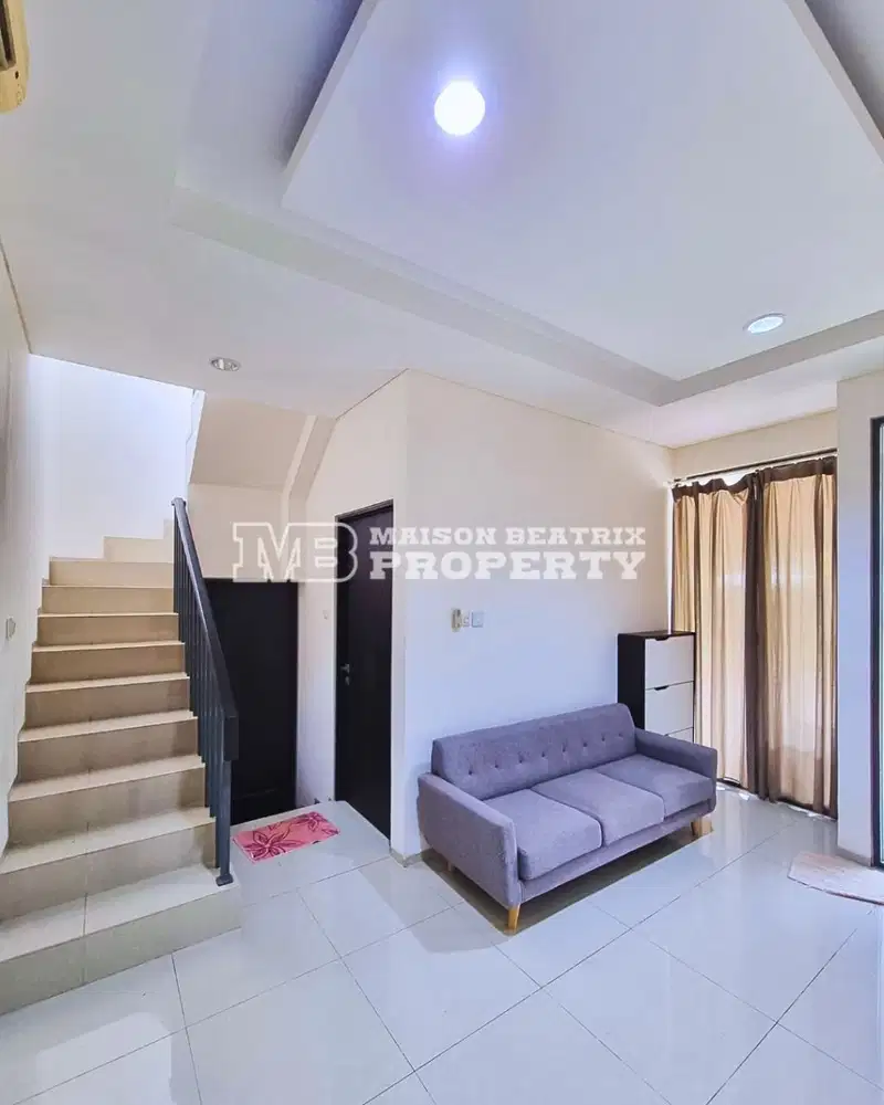 JUAL RUGI RUMAH DEPAN TAMAN SEMI FURNISHED SIAP HUNI DI GOLDEN PARK 2