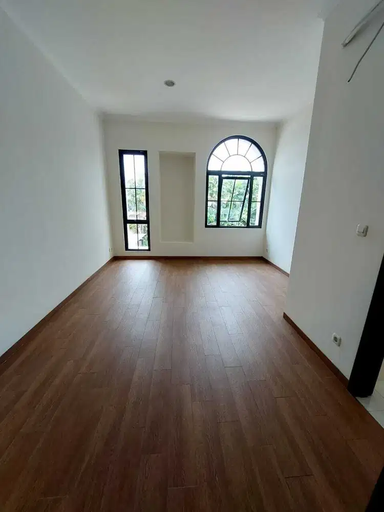 Rumah Cluster Sutera Palmyra Bagus dan Rapi di Alam Sutera