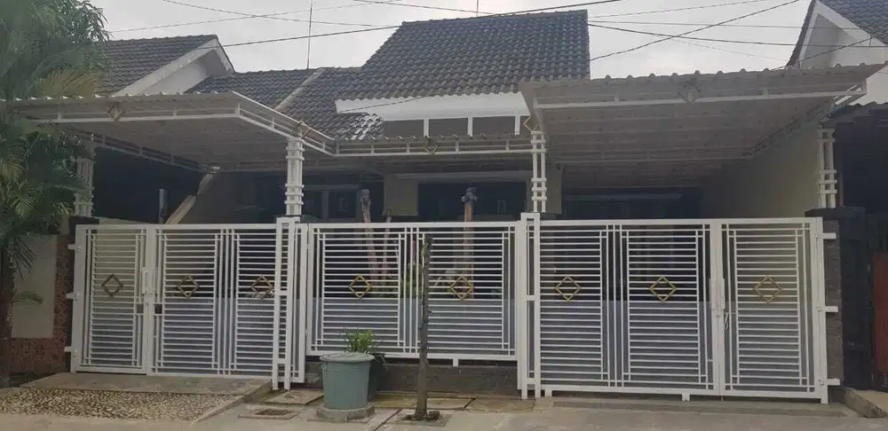 Dijual Rumah Terawat Dekat ke RS. Primaya Galuhmas Karawang