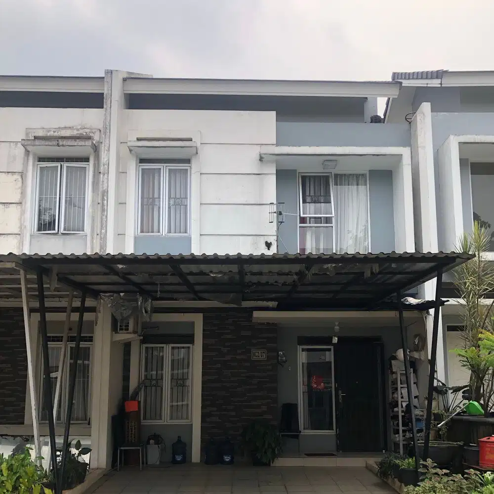 Rumah Cantik  murah 2,5lantai siap huni