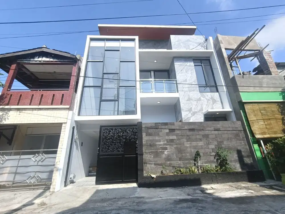 Rumah Modern Mewah Kekinian 2 Lantai Solobaru Dekat Ke Pakuwon Mall