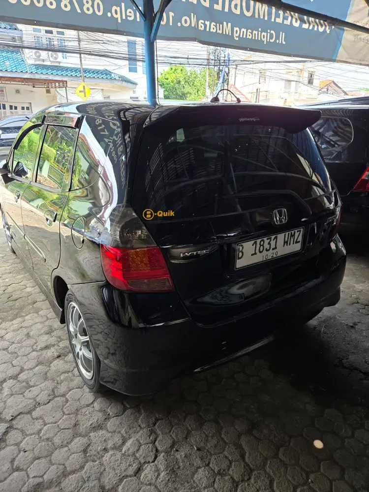 Honda Jazz v tech at tahun  2007 warna hitam
