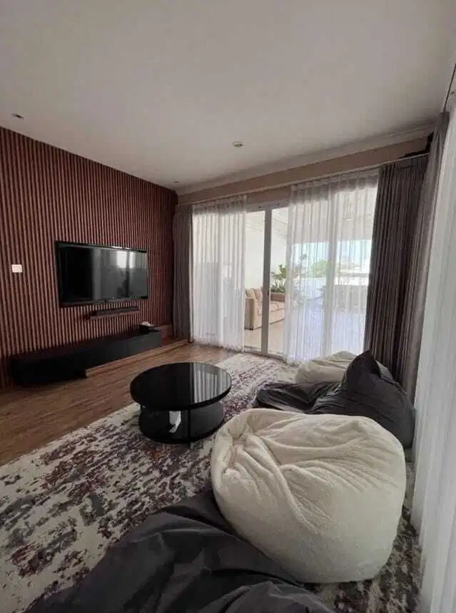 DIJUAL CEPAT RUMAH SIAP HUNI FULL FURNISHED PIK JAKARTA UTARA