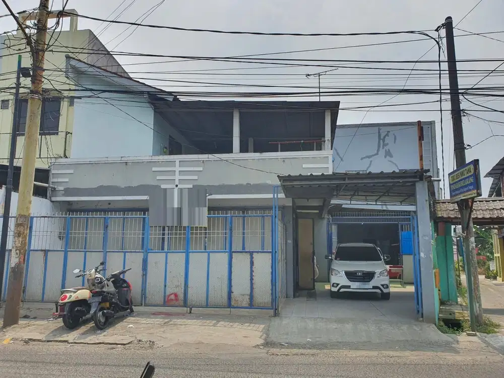 DIJUAL RUMAH PLUS TEMPAT KOST LUAS 299 m2 PERUMNAS KARAWACI