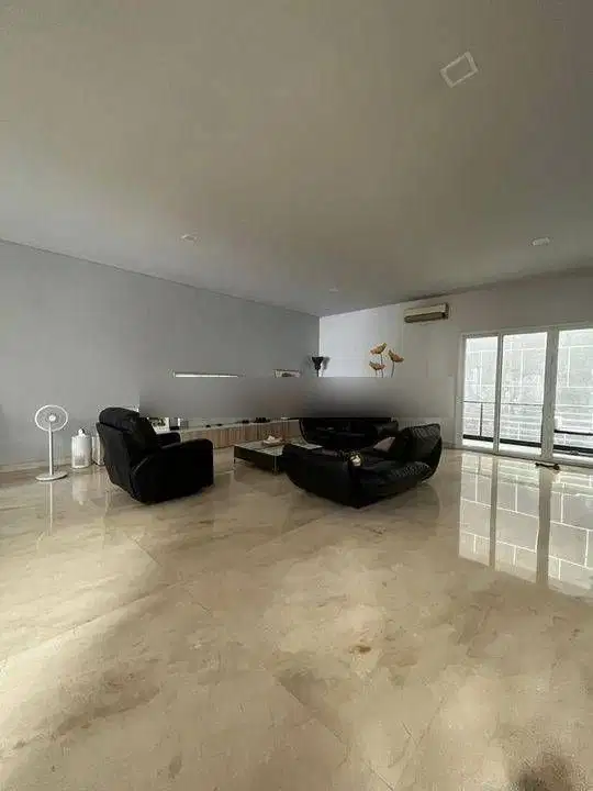 Dijual Cepat Rumah 3 Lantai SHM Elang Laut Residence Pik Jakut