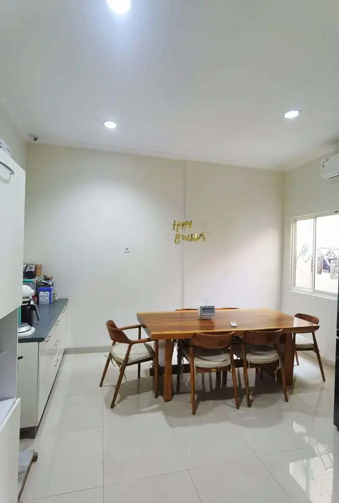 Rumah Hoek Cluster  Summarecon  Harga & Lokasi Terbaik