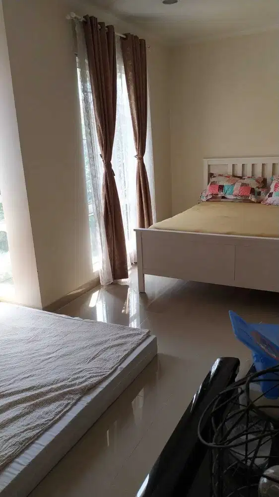 Disewakan Cepat Rumah 2 Lantai Furnished di Tesla Gading Serpong