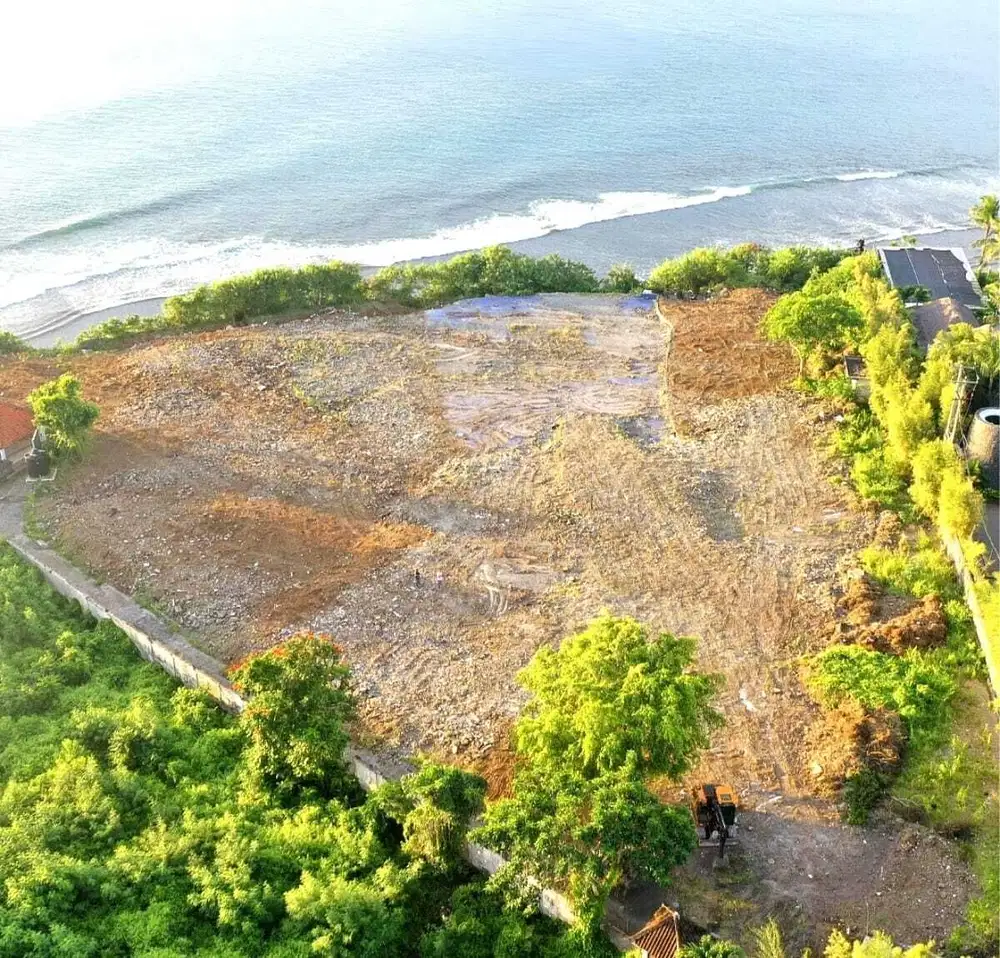 Tanah Langka Tebing Pantai Suluban Pecatu