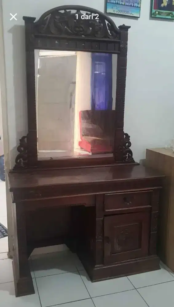 Meja rias bahan jati