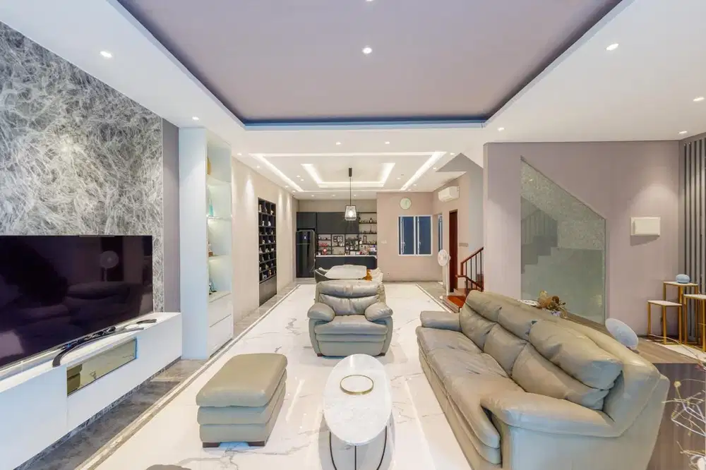 Rumah Crown Golf Pik, Furnished bagus interior mewah