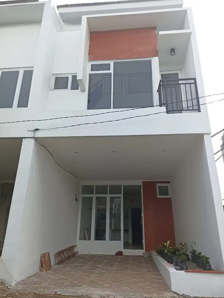 CIRACAS JAKTIM Rumah 2lt MURAH Harga NEGO BISA KPR