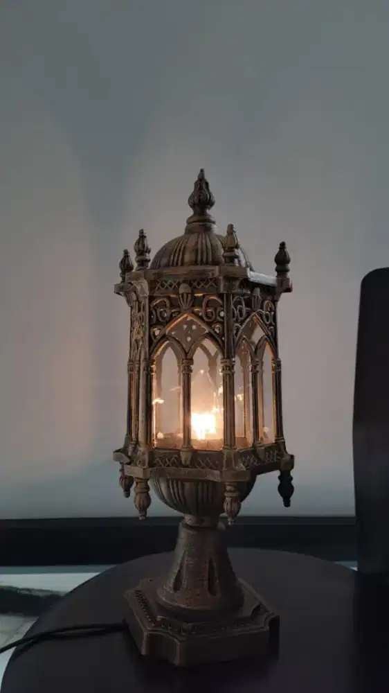 Lampu Taman Kuno Elegan