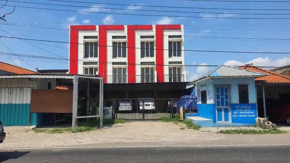 Ruko murah Raya Mastrip Jalan utama Main road strategis buat usaha