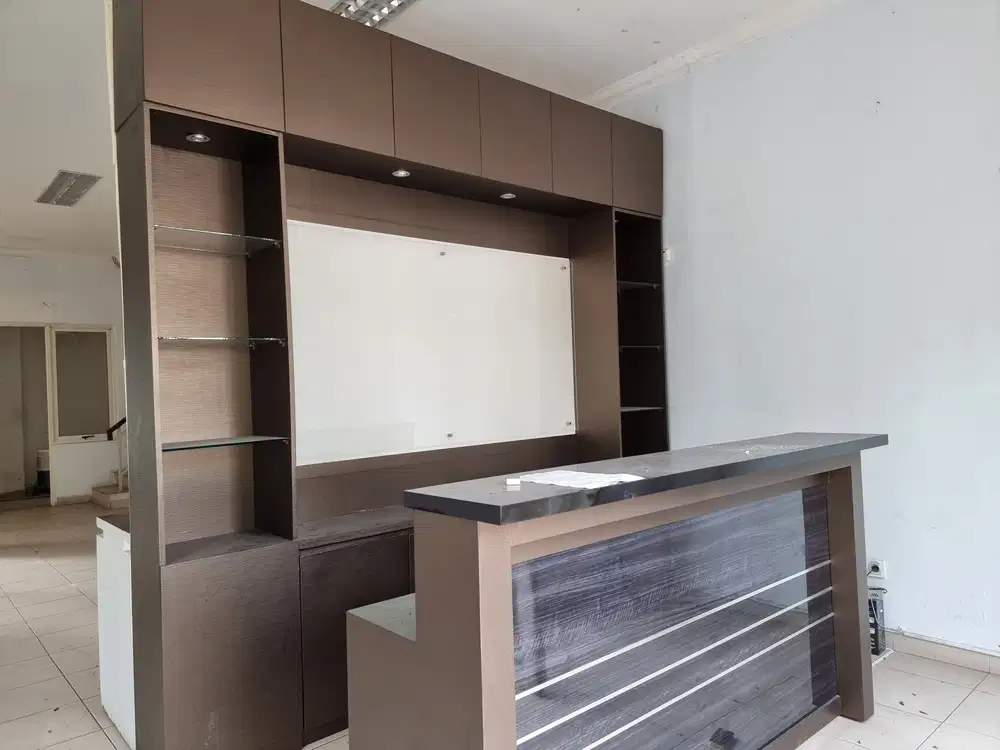 Disewakan Ruko Murah di Green Mansion Siap Pakai Posisi Hoek