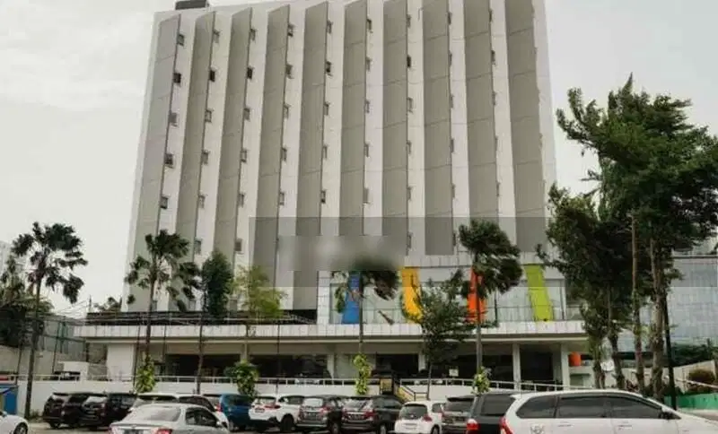 DIjual Hotel Bintang 2 di Pluit Raya Jakarta Utara.