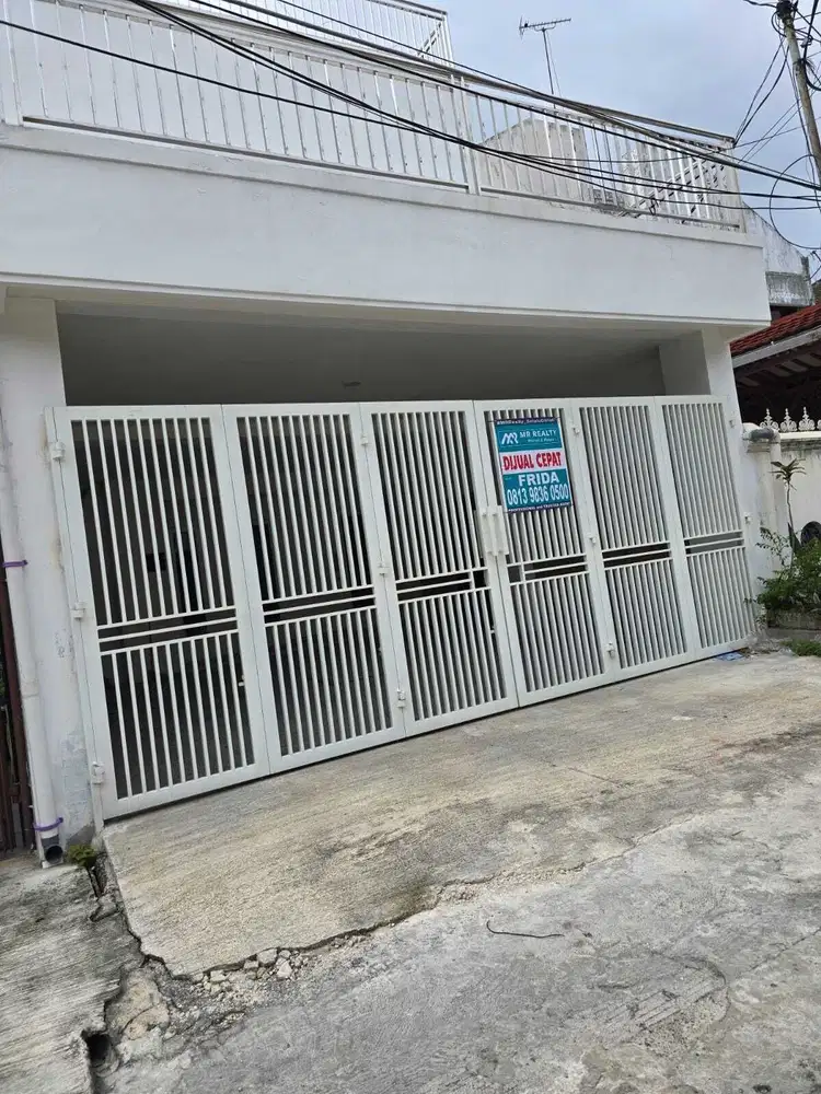 Rumah Bagus siap huni 3 lt JUAL SEGERA Muara karang