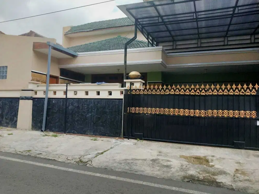 DIJUAL RUMAH DI JALAN BUNGA NUSA INDAH, SOEKARNO HATTA, KOTA MALANG