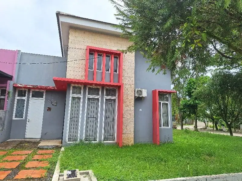 Dijual rumah realestate di hoek tnh luas di Citra Indah City