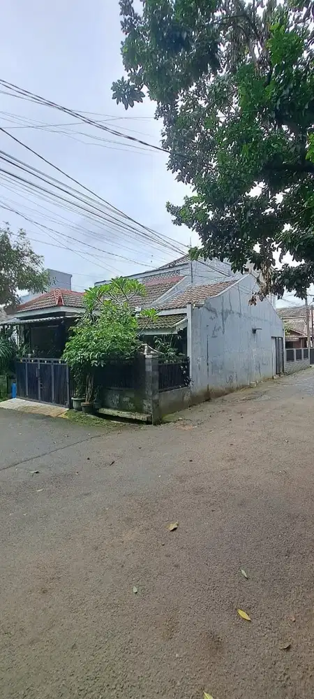 Jual cepat rumah hook di Bantarjati tengah kota dekat tol