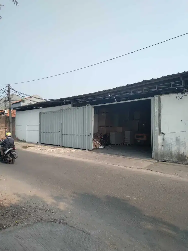 Gudang Murah Gandeng 4 Jl Satu Maret Kalideres Jakbar 300 m²