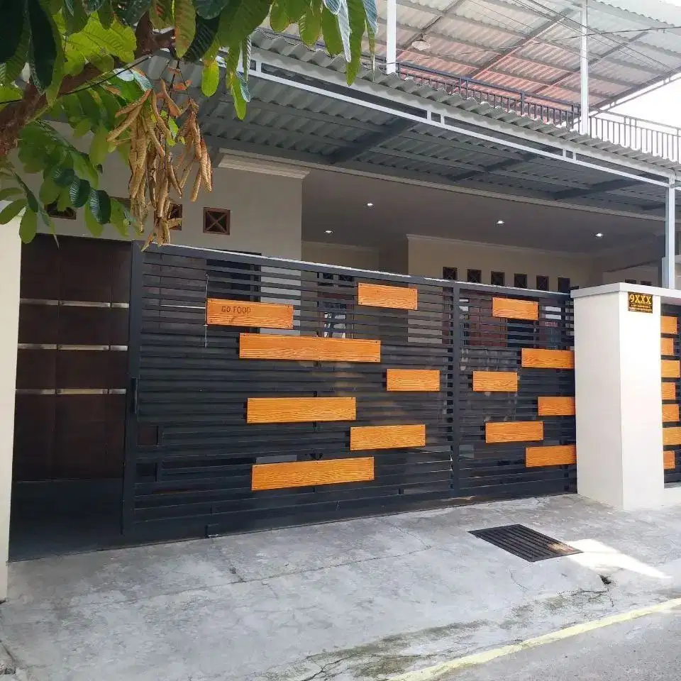 Rumah mewah 1.5 Lt include dekat Alila hotel di kota Solo