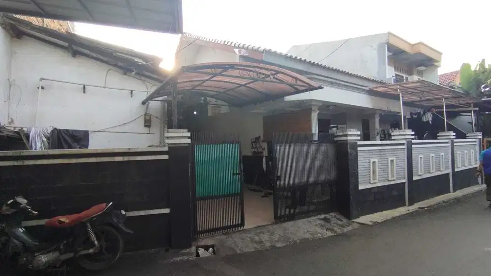 Di Jual Rumah Ada kontrakan dan kosan Di Duren Sawit Jakarta Timur