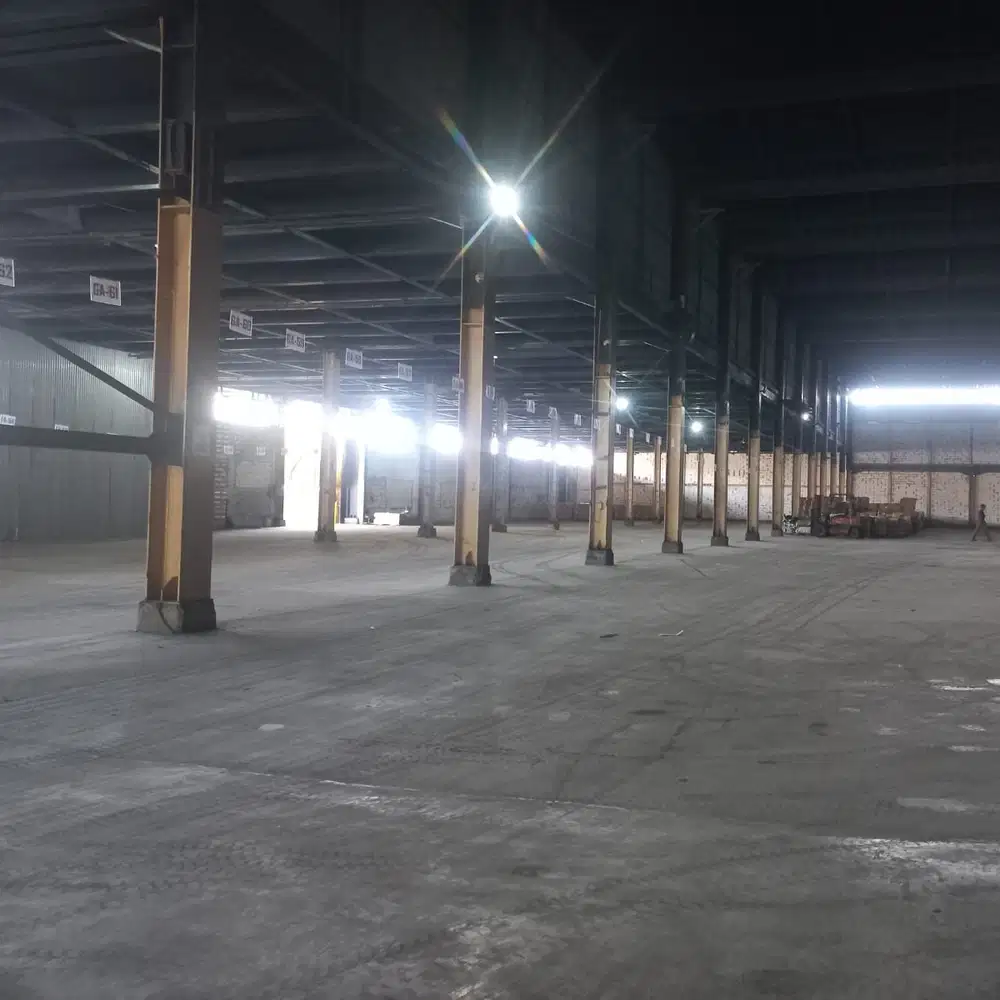 Disewakan gudang 2 menit dari pintu tol berbek