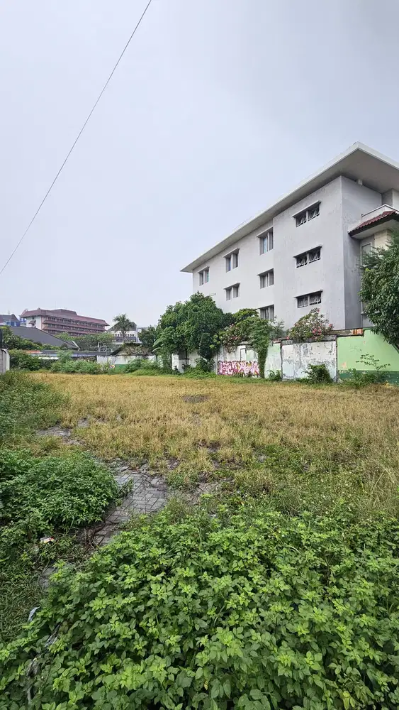 Disewakan Tanah Strategis di Jalan Raya Imam Bonjol Lebar 20 Meter