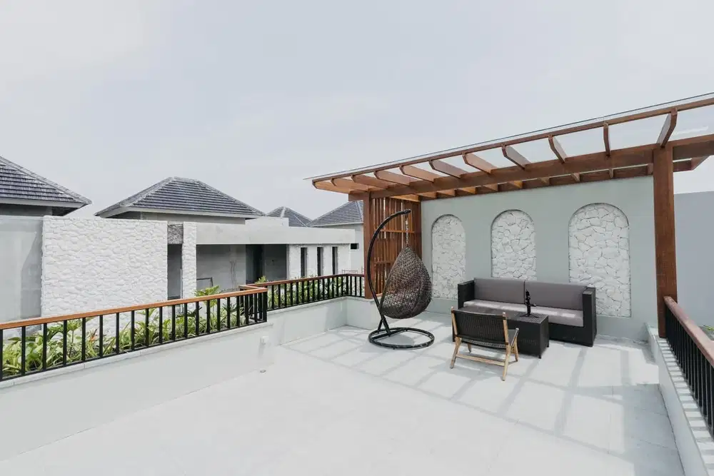 Villa modern siap huni di kawasan strategis Kayu Tulang, Canggu