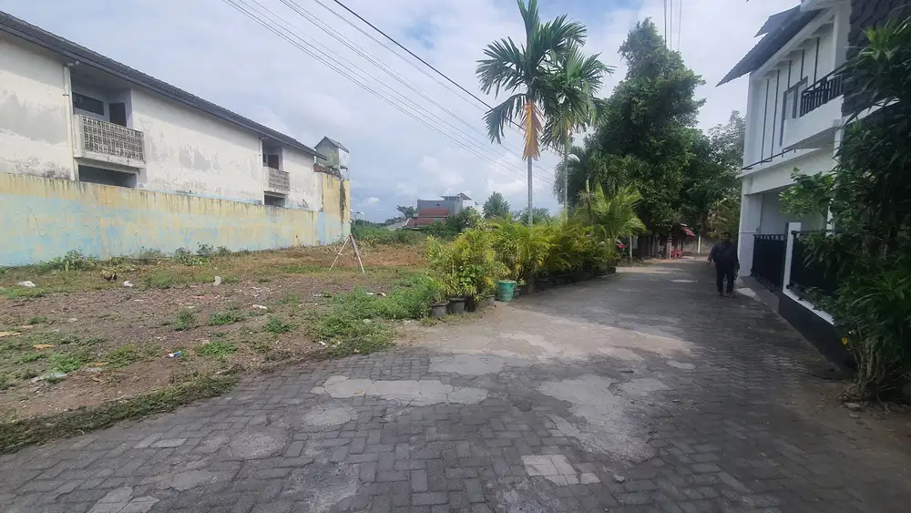 4 Menit ke Jl Kaliurang, Tanah Strategis Pogung untuk Hunian & Kos