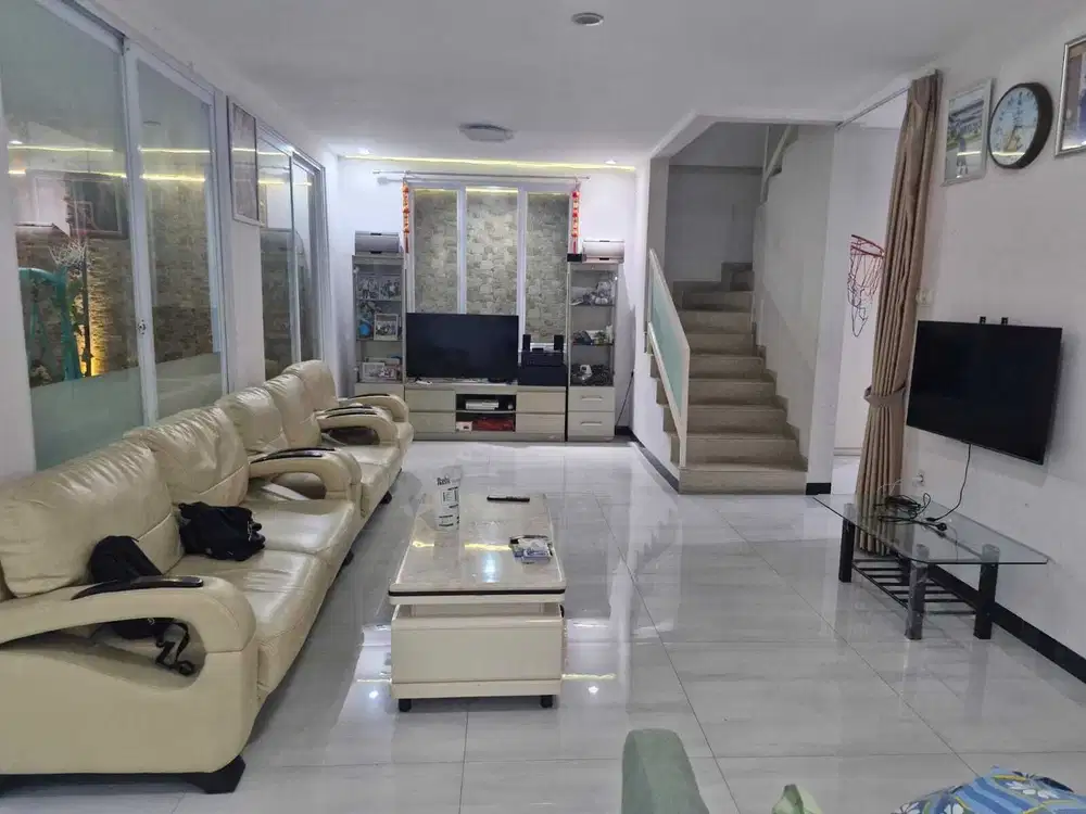 Dijual Cepat Rumah Bagus Taman Palem Lestari Boulevard Luas 10x20