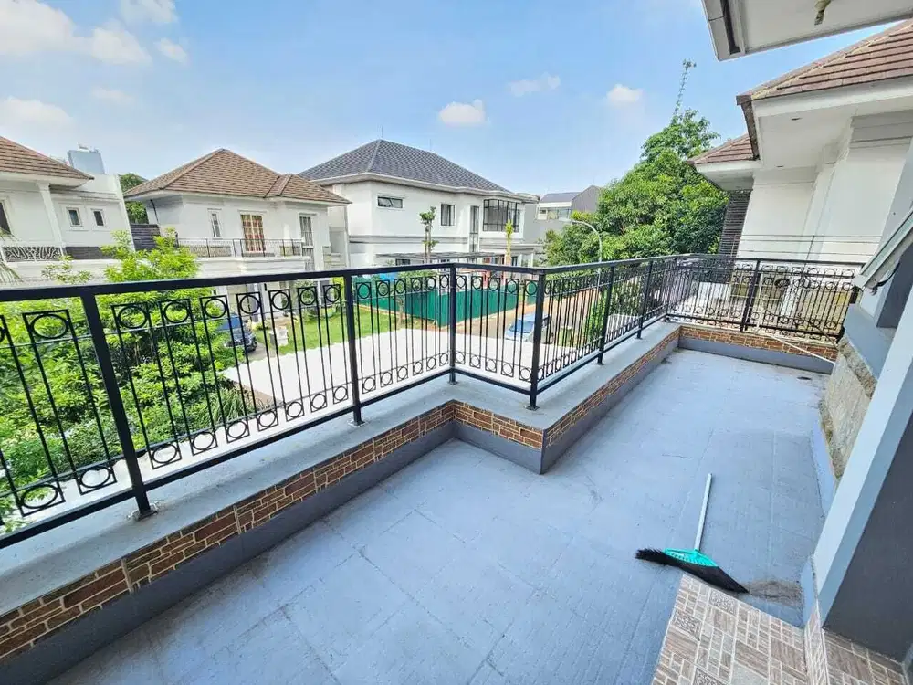 Di jual cepat rumah siap huni lokasi Alam Sutera Tangerang dekat tol