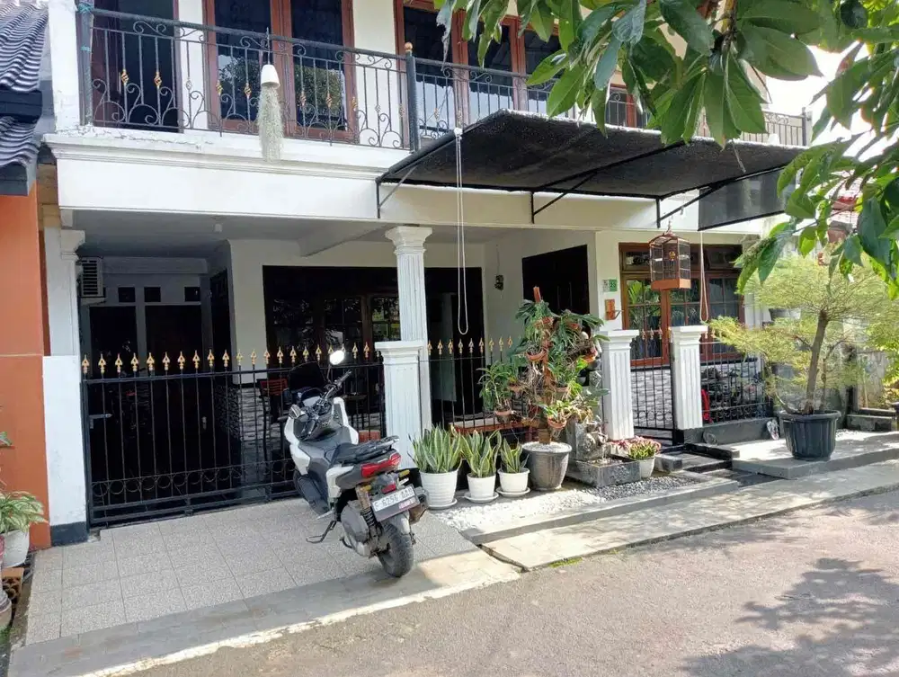 Rumah Dekat Stasiun Dekat Yogya Dept Store Di Cimanggu Permai