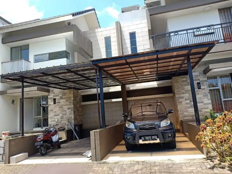 Dijual Rumah baru 2 lantai di Royal Tajur