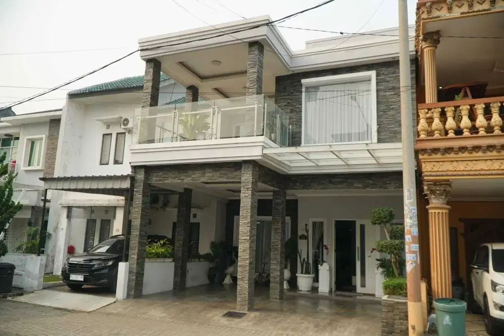 DIJUAL RUMAH MEWAH FULLY FURNISHED KOMPLEK DIAN REGENCY PALEMBANG