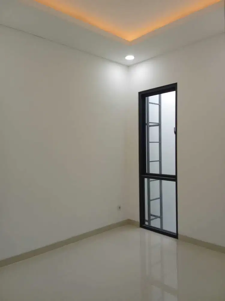 Rumah Dijual di Puri, Perumahan Metland Puri Greenlake, Siap Huni