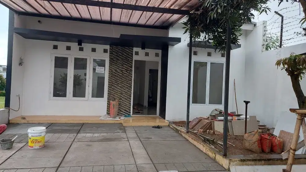 Rumah siap huni the address cibubur