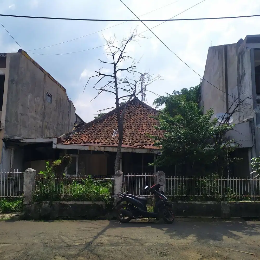Rumah Hitung Tanah di Burangrang Lengkong Lodaya