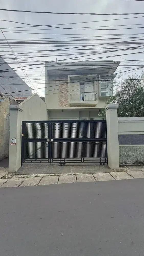 RUMAH MEWAH LOKASI STRATEGIS DI KEMANG TIMUR VIII JAKARTA SELATAN