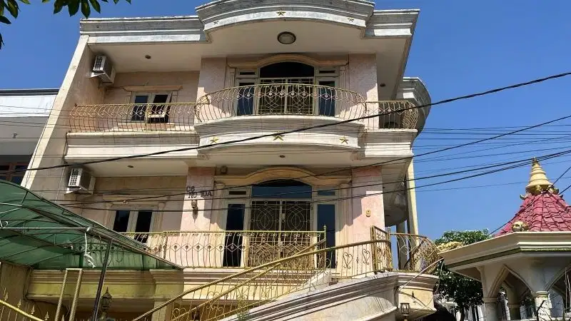 Dijual rumah hoek 2.5 lantai di Citra 3, kalideres, jakarta barat