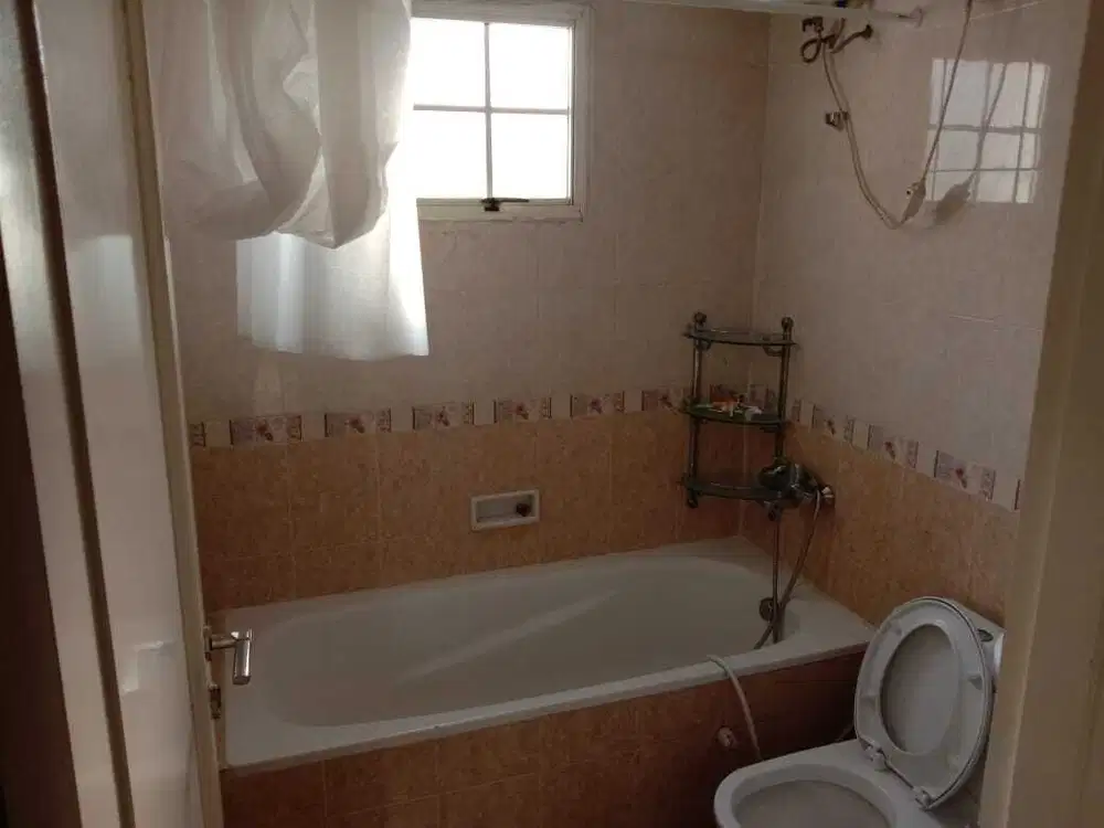 Di Sewakan Rumah Kenari Golf Pantai Indah Kapuk