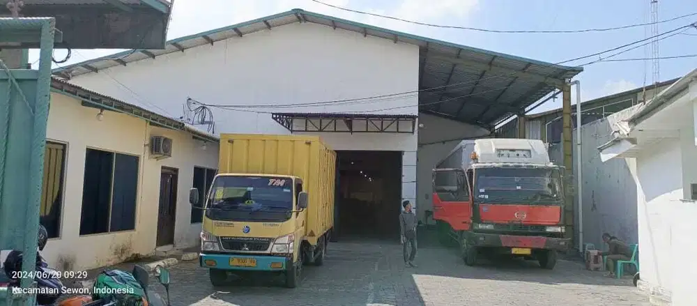 Gudang Area Ringroad Selatan Cocok Untuk Distributor/Logistik
