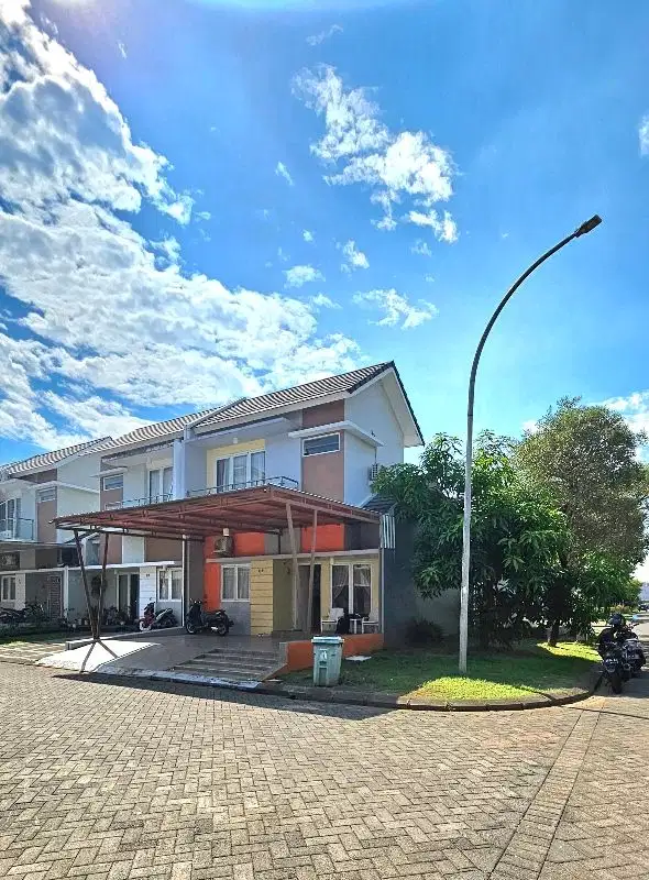 Dijual Cepat Royal Spring Sudut