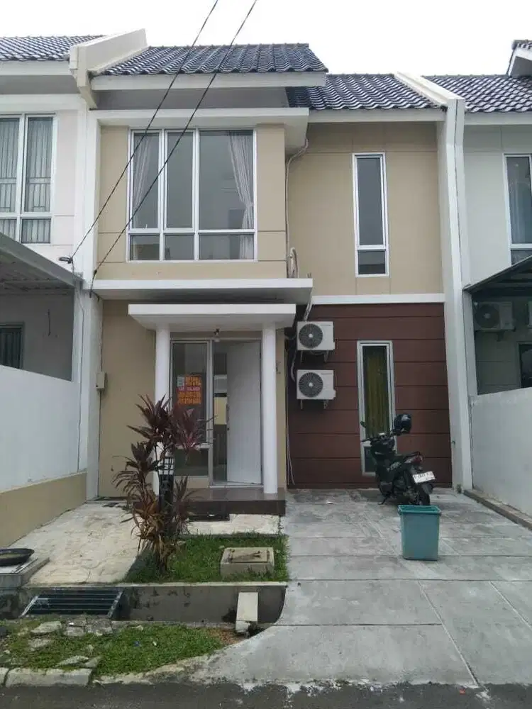 Rumah murah 2 lantai cantik lokasi bagus Sektor 7C Gading Serpong