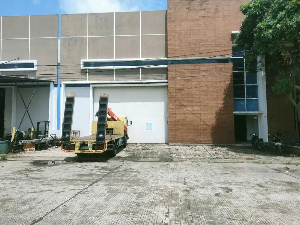 SEWA GUDANG KOMPLEK COSMO BIZLAND ALANG ALANG LEBAR PALEMBANG