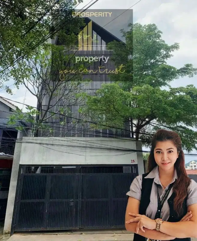 Rumah Cantik & Mewah Baru Renovasi Di Lokasi Elite nya Selatan