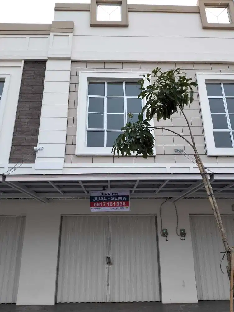 Ruko 2 Lantai Cluster Monaco Jababeka Cikarang Siap Huni Jalan Utama