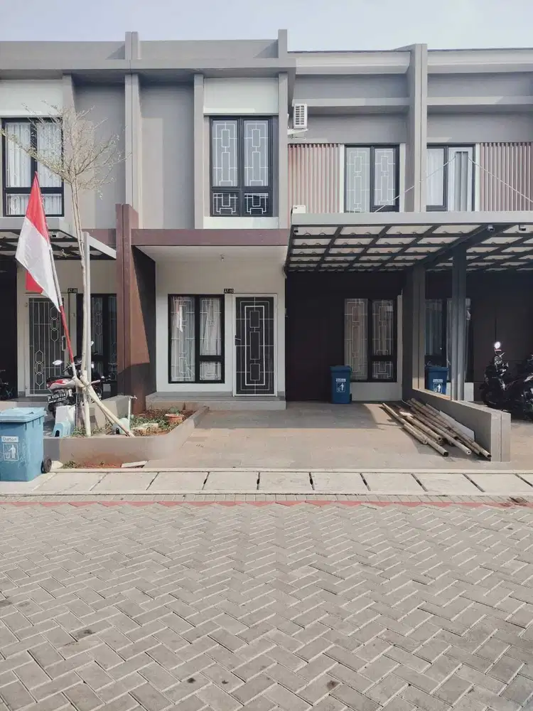 Di Jual cepat rumah ini lokasi di kota sutera Tangerang