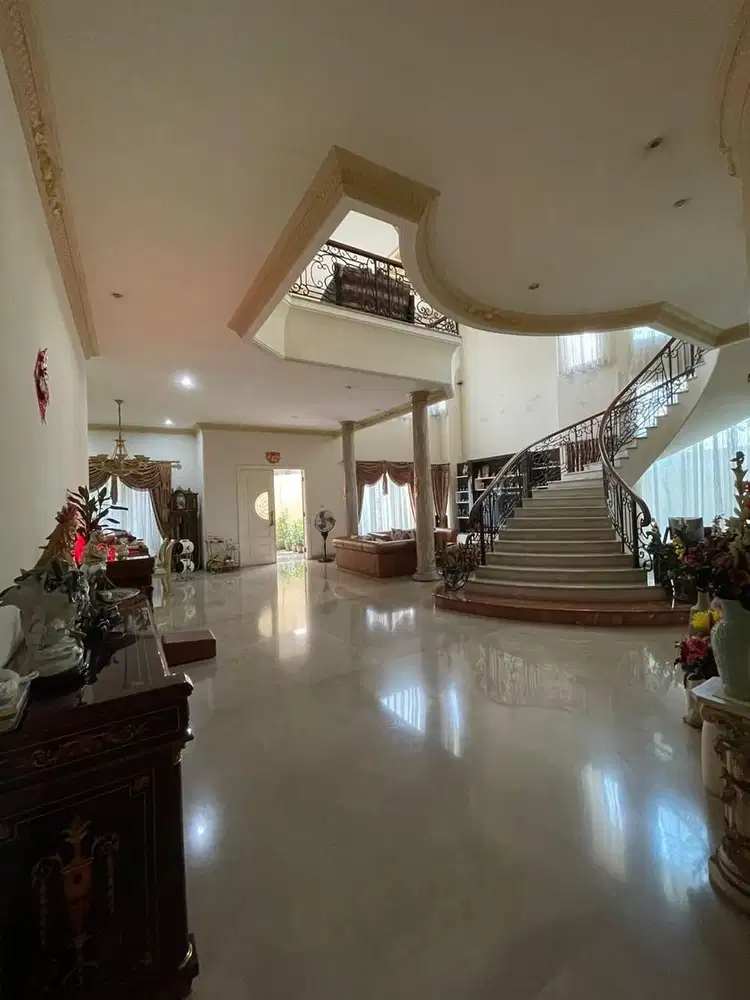 Rumah Mewah Dekat Stasiun & Akses Tol, Boulevard Palem Raya Karawaci